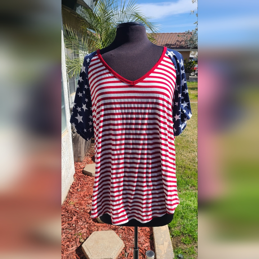 Patriotic T-shirt 2xl Ladies Short Sleeve V Neck Red White Blue Stars & Stripes